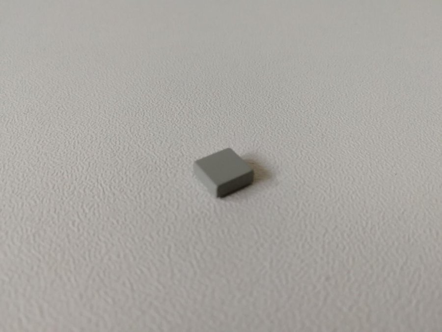 Lego - tile - slät - 1x1 - part 3070 - ljusgrå (old light gray)