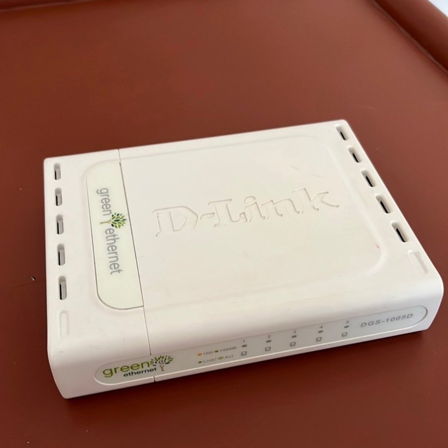 D-Link DGS-1005D Gigabit Switch