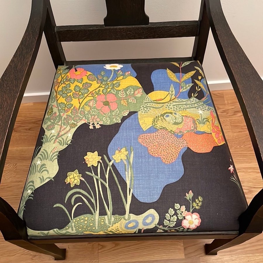 Vintage Trästol med Tyg Josef Frank Svart ”Anakreon” Svenskt Tenn