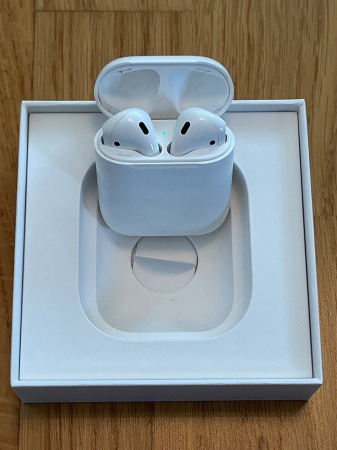 Apple Airpods Gen 1 - lurar har dåligt batteri men case fungerar utmärkt