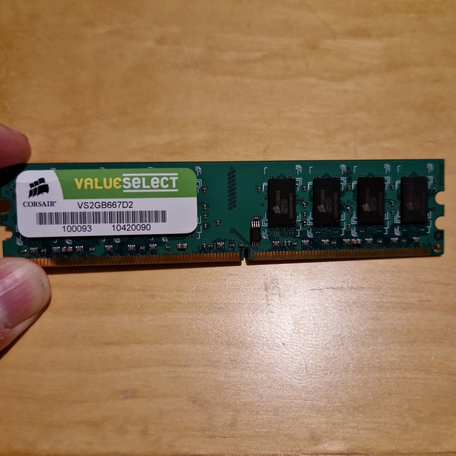 Corsair 2GB DDR2