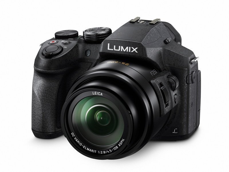 Panasonic LUMIX FZ300 i ny skick endast 295 exponeringar komplett mm