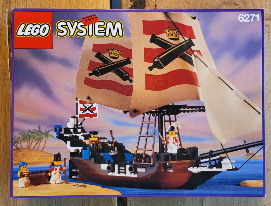 LEGO Pirates 6271 - Imperial Flagship (1992) New