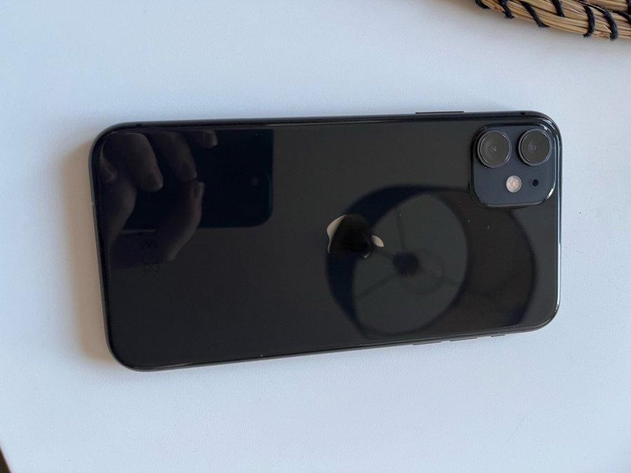 iPhone 11 Svart