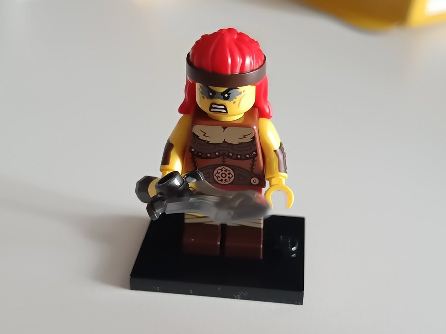 Lego Minifigures Series 25 Grym Barbar