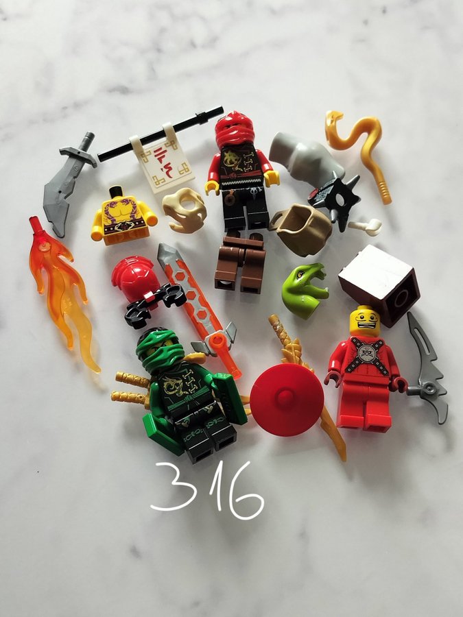 Lego Ninjago Minifigurer  Tillbehör