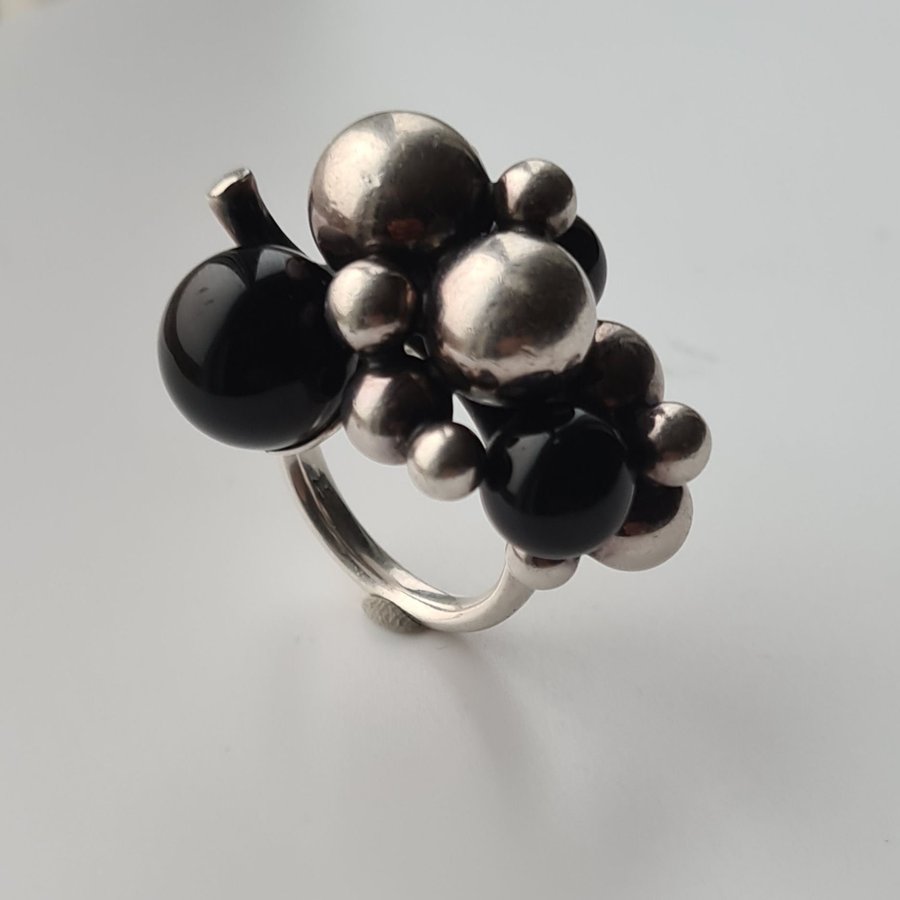 GEORG JENSEN, RING, "Moonlight grapes", silver, svart agat.