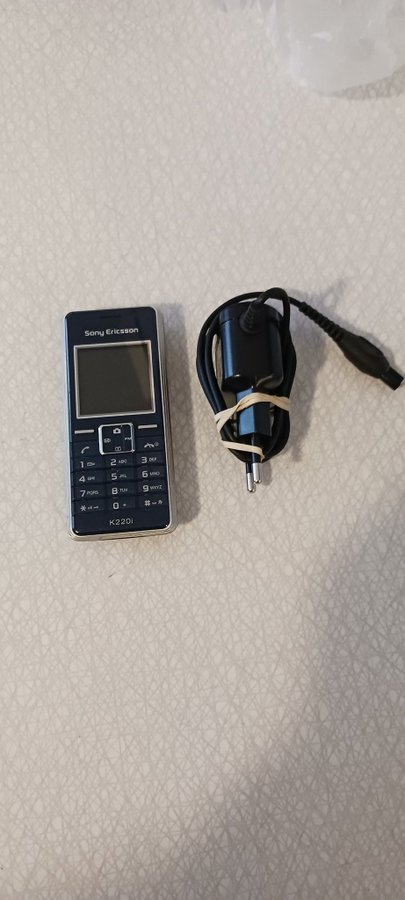 Sony Ericsson K220i