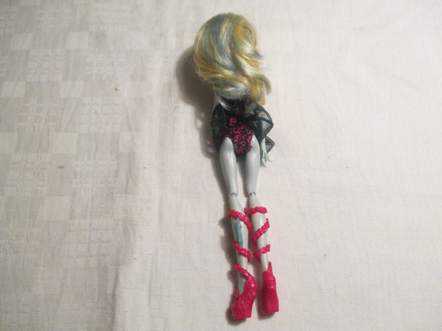 Monster High - Lagoona Blue docka. Hel och fin.