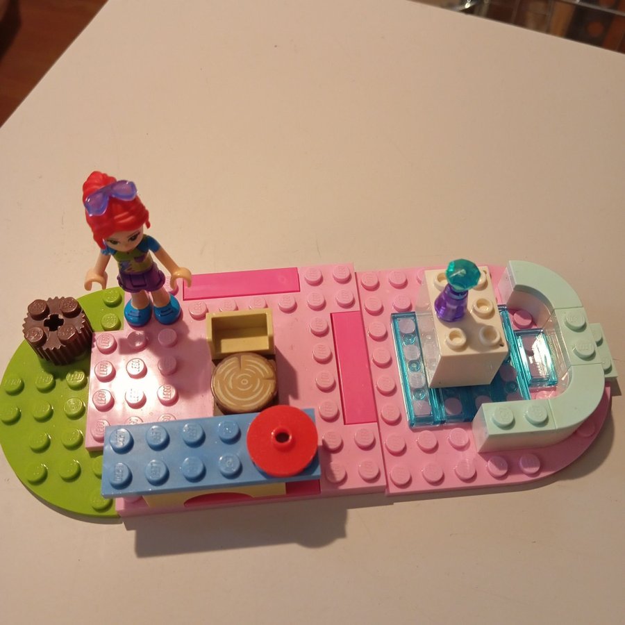 Lego Friends - Lekset med figur skönhetssalong