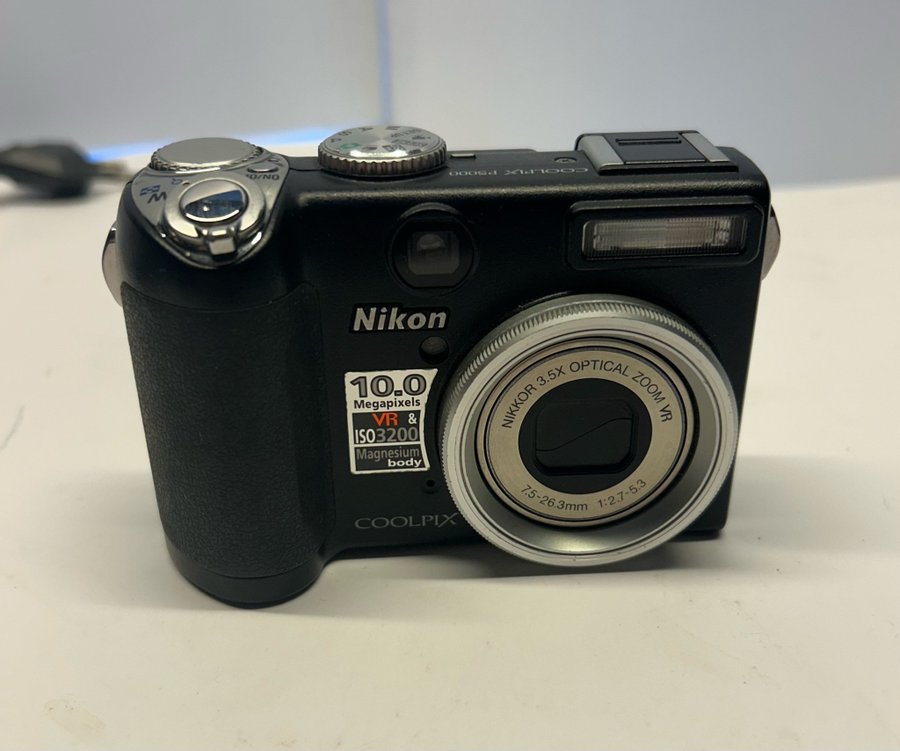 Nikon Coolpix P5000