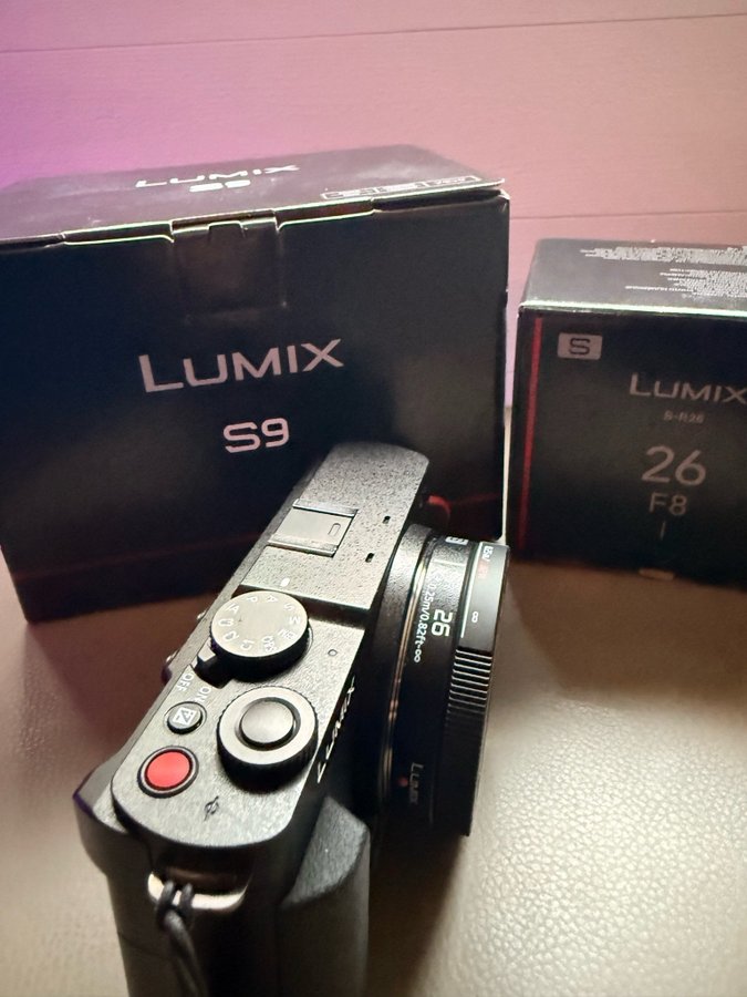 Panasonic Lumix S9 med Lumix S 26mm i nyskick