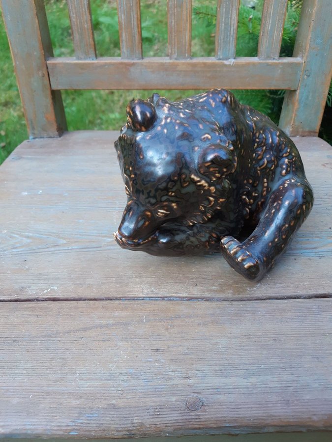 Brown Bear Stoneware