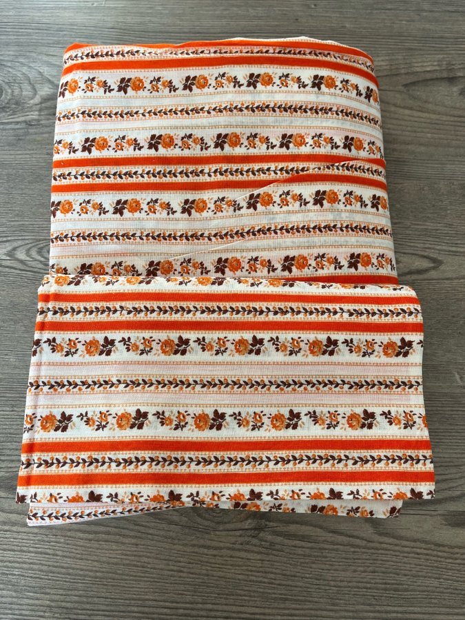 Retro set med sängkläder - 70tal - orange