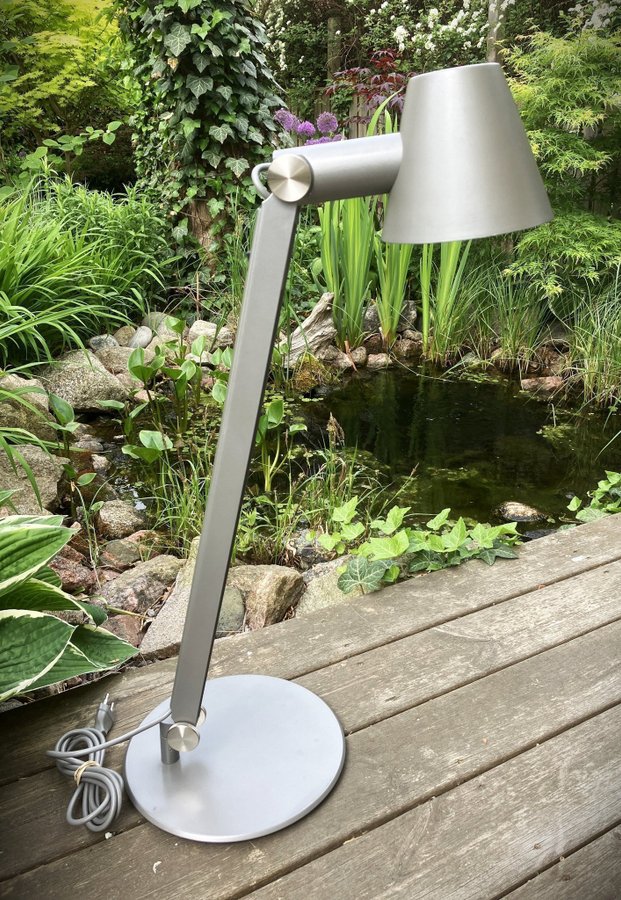 Skrivbordslampa, bordslampa, "Cult" - Nordlux , Dansk design