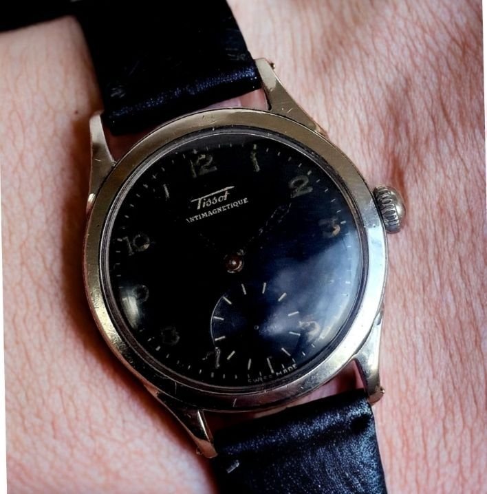 Vintage Survivor Black Phantom Tissot Herrklocka 40 tal