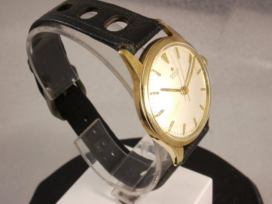 Zenith Pilot. 14 karat Guld. "TOP NOTCH". 1959