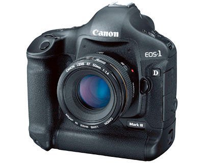 Paket med bl.a Canon EOS 1D MARK III mm