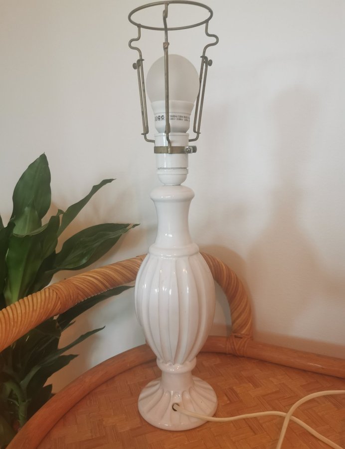 Vintage lamp Italy ~tablelamp Italy~signed~