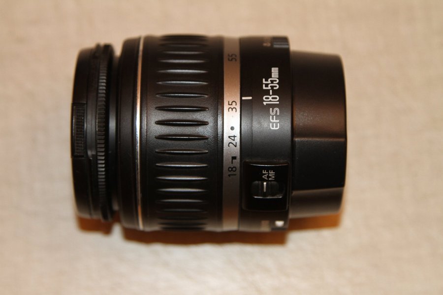 CANON EF-S 18-55mm AF 1:3,5-5,6 II ZOOMOBJEKTIV