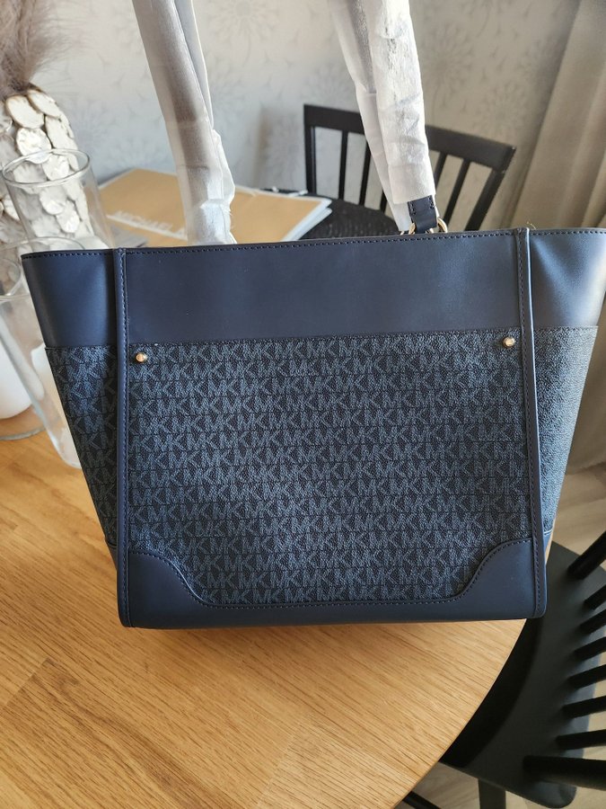 Väska michael kors totebag ny Harrison