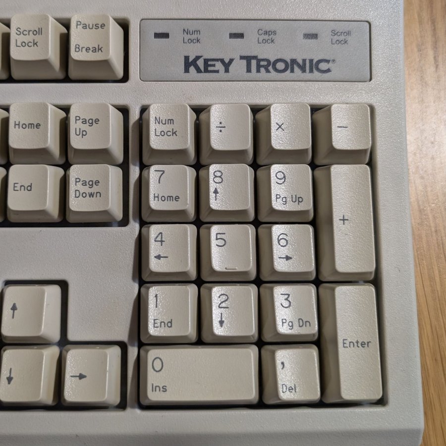 Retro Keytronic tangentbord PS/2