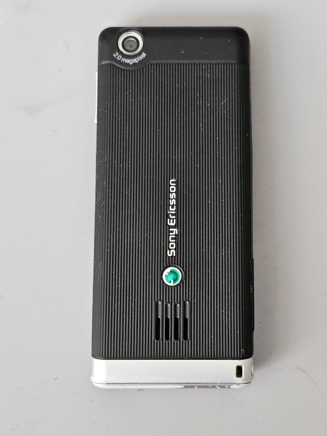 Sony Ericsson J105i