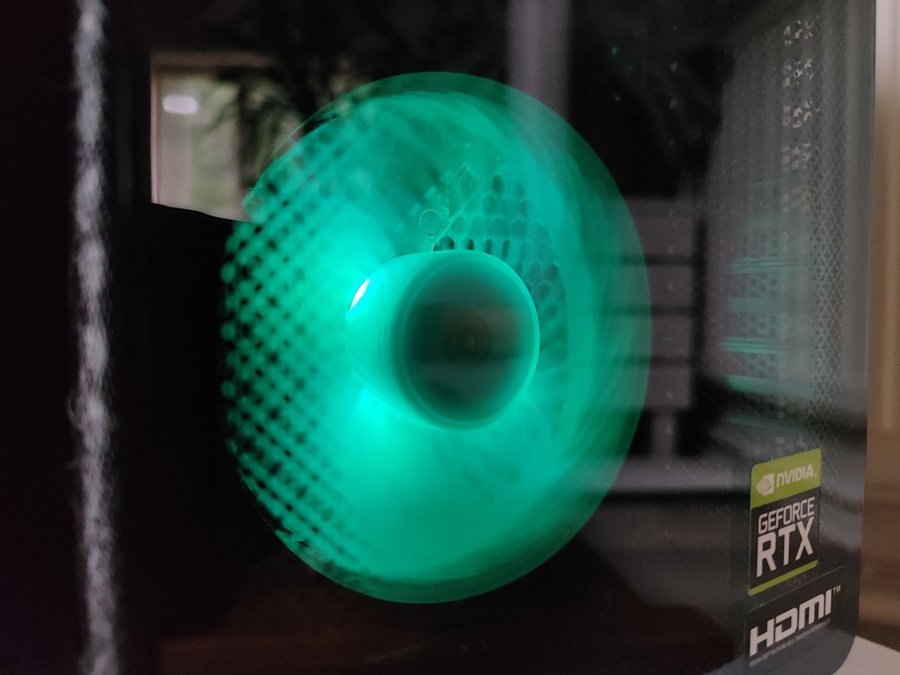 92mm RGB CPU fläkt 2st RGB chassi fläktar och en ny tub kylpasta