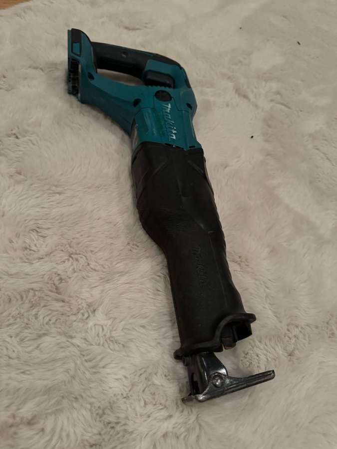 Makita tigersåg DJR 186