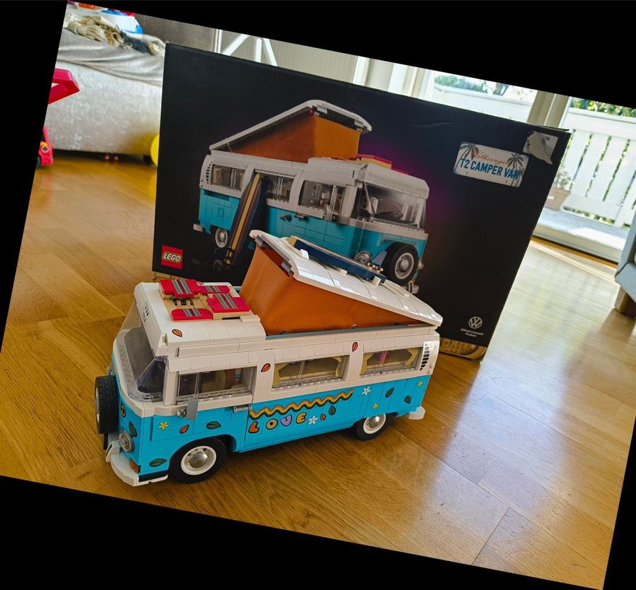 LEGO® Creator Expert Volkswagen T2 Camper Van 10279