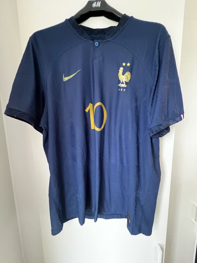 France home kit 2022 #10 Mbappé size XL