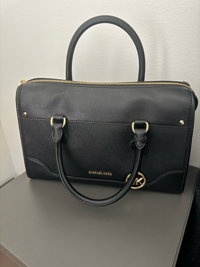 Michael Kors Harrison leather väska ny