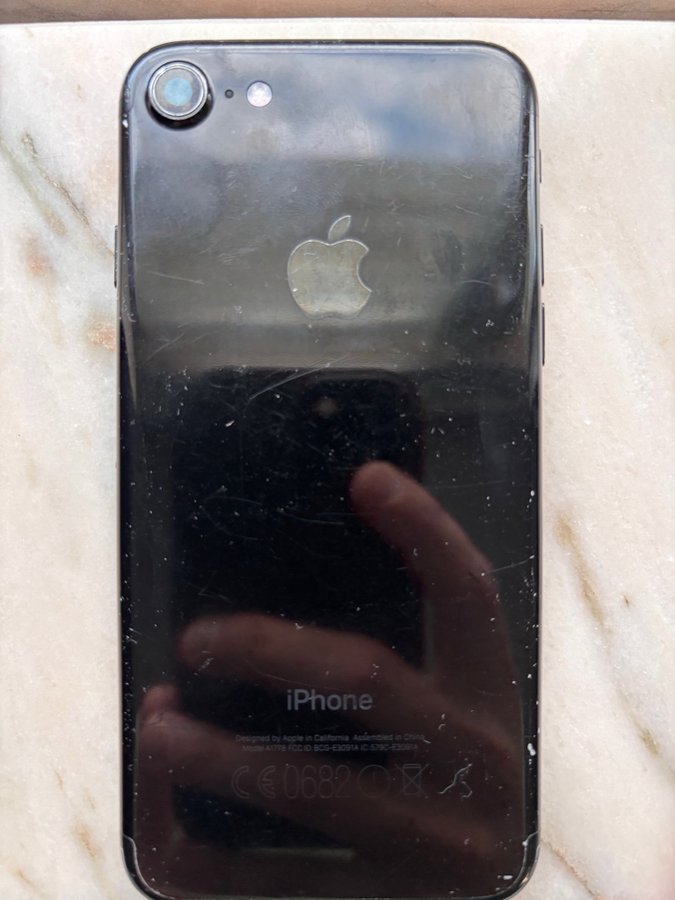 iPhone 7 128GB A1778