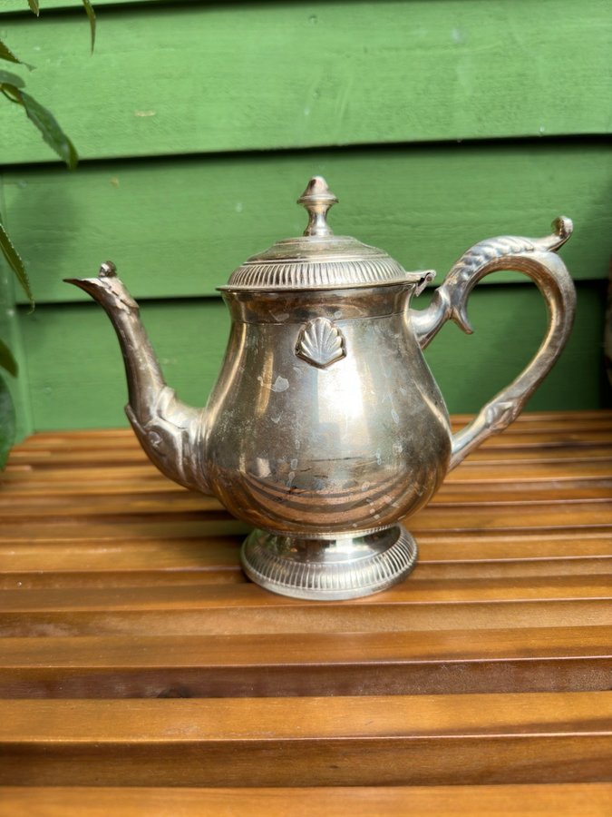 Vintage silver plated teapot