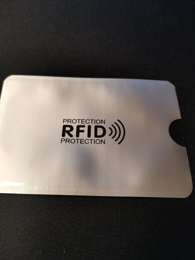 x3 RFID-skydd förhindra att dina kort skimmas eller utsätts för bedrägeri