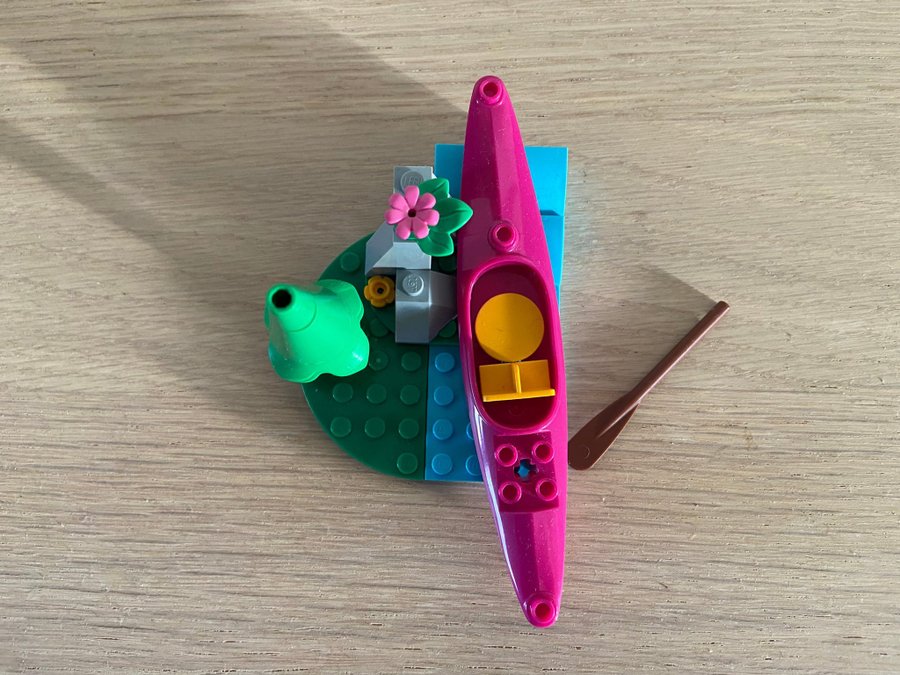 LEGO Friends 41679 - Hus i skogen