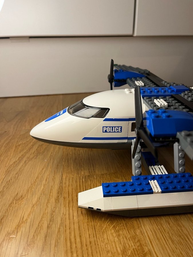 Lego City - Police Pontoon Plane (7723) - 100% Komplett