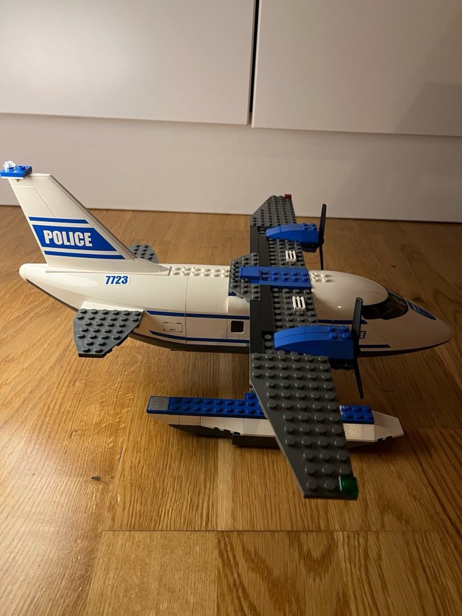 Lego City - Police Pontoon Plane (7723) - 100% Komplett