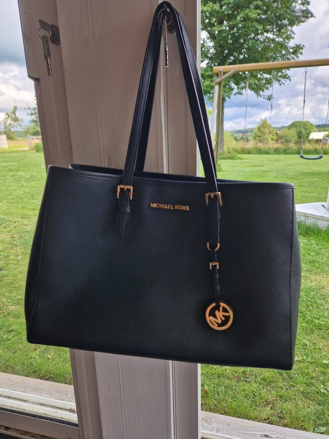 Michael kors väska