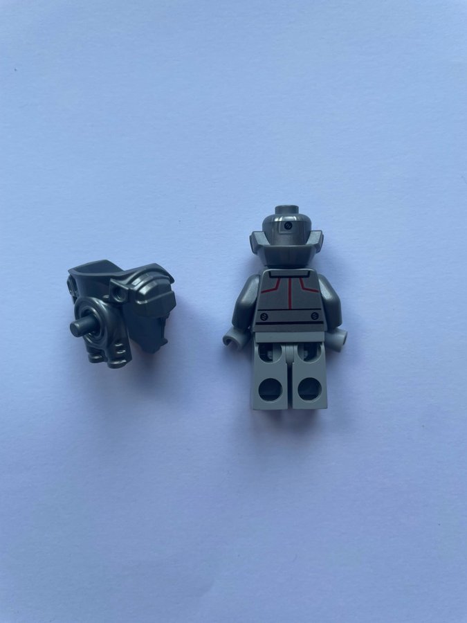 LEGO Marvel Ultron Minifigur