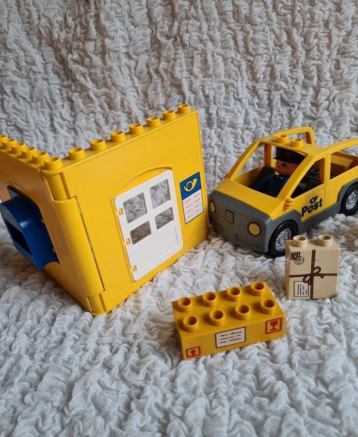 Lego Duplo Postkontor med bil och brevbärare