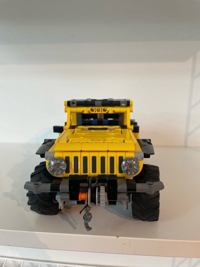 Lego Technic Jeep Wrangler 42122