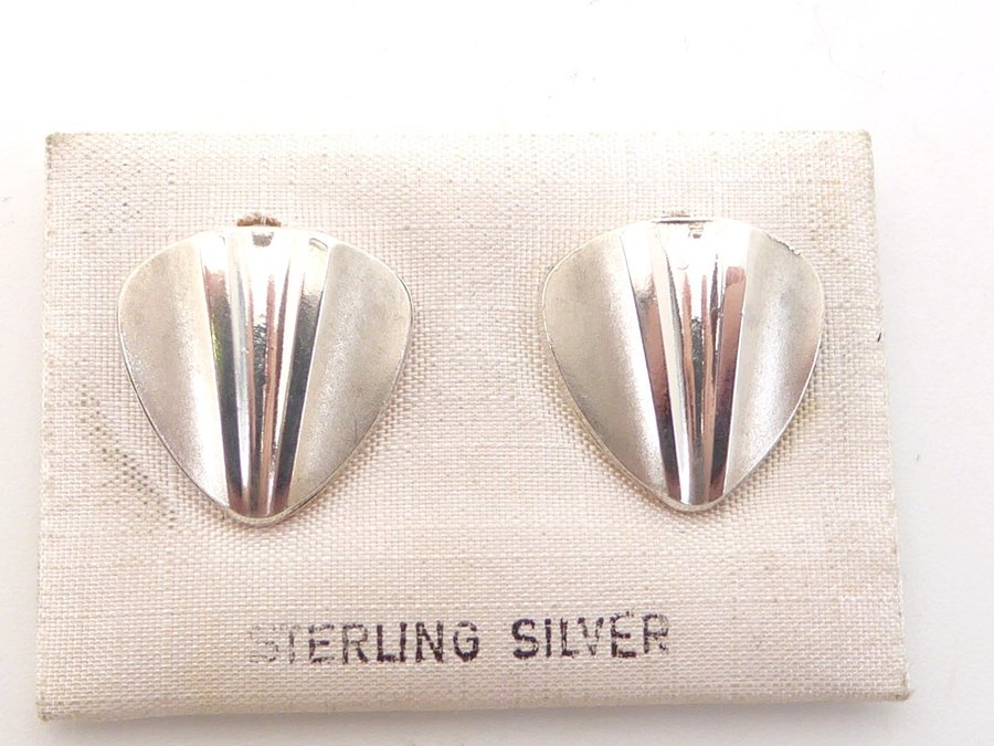 Vintage clipsörhängen i sterling silver