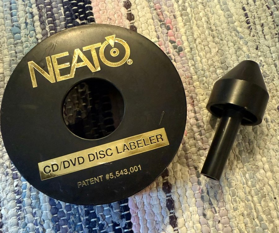 NEATO CD/DVD Label Kit