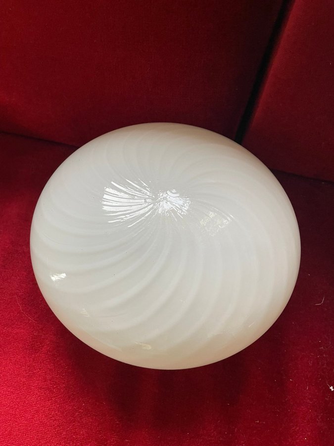 Lampkupa i glas plafond swirl mönster retro vintage