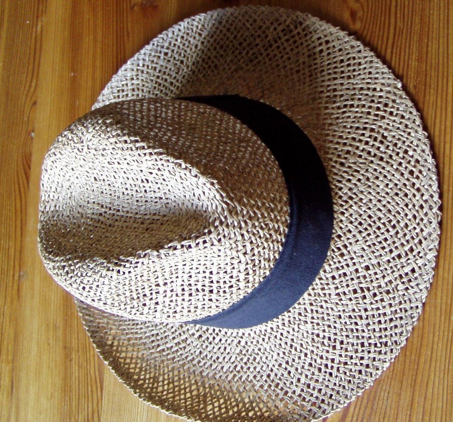 Sommarhatt/solhatt storlek 56