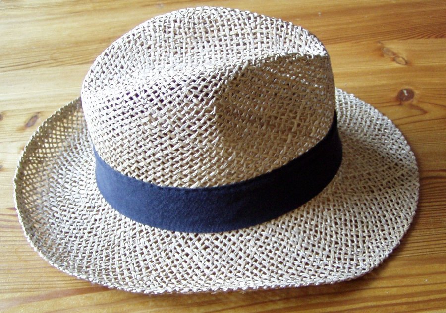 Sommarhatt/solhatt storlek 56