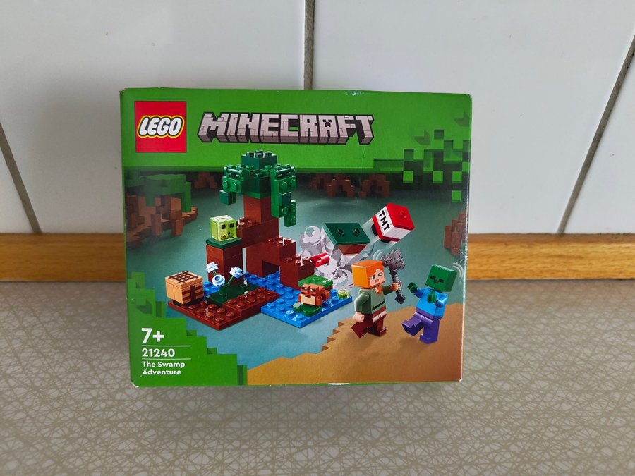 LEGO Minecraft 21240 The Swamp Adventure - Helt nytt