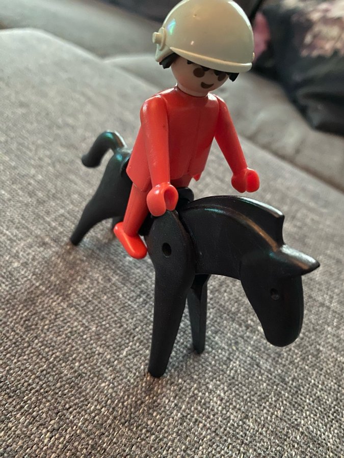 Playmobil Figur med Häst 1974!