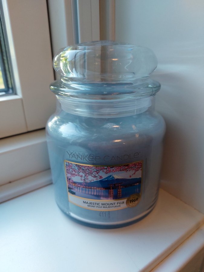 Yankee Candle Majestic Mount Fuji medium jar - NYTT, värde ca 350 kr